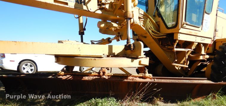 image for item JT9490 1981 Caterpillar 120G  motor grader