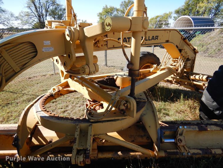image for item JT9490 1981 Caterpillar 120G  motor grader