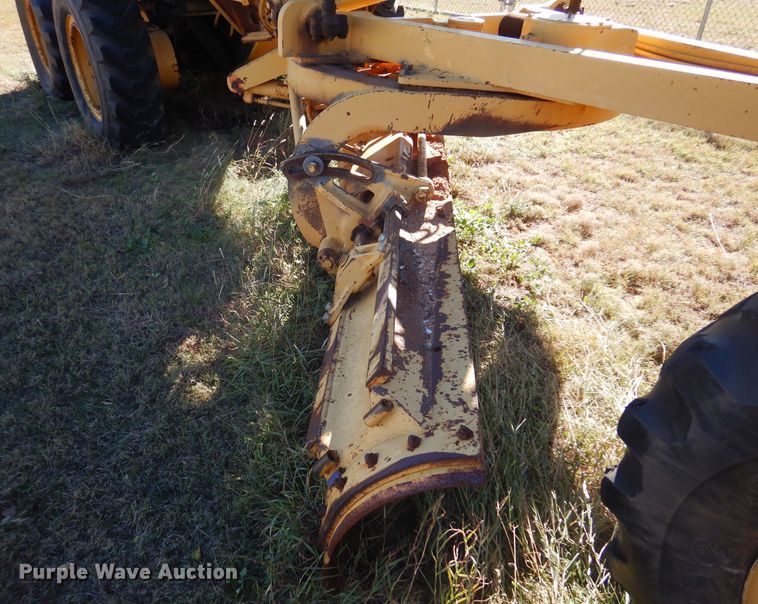 image for item JT9490 1981 Caterpillar 120G  motor grader