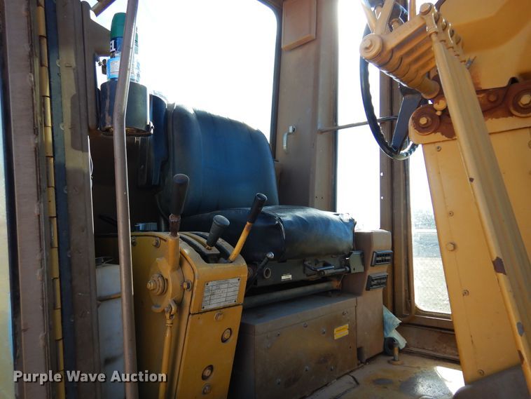 image for item JT9490 1981 Caterpillar 120G  motor grader