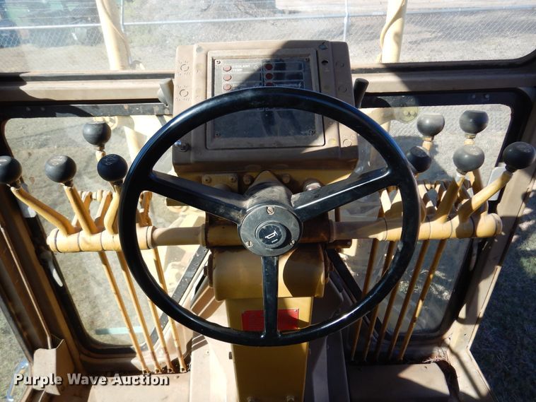 image for item JT9490 1981 Caterpillar 120G  motor grader