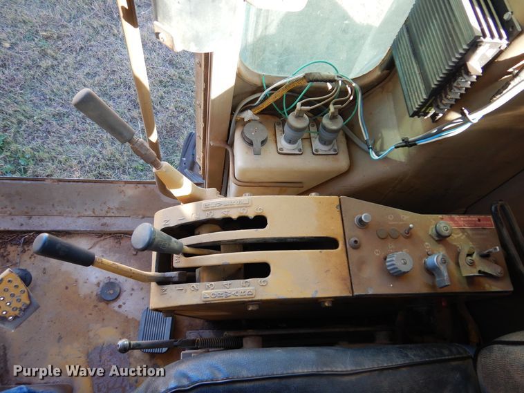 image for item JT9490 1981 Caterpillar 120G  motor grader