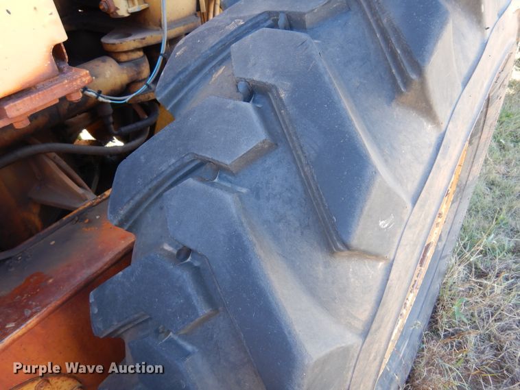 image for item JT9490 1981 Caterpillar 120G  motor grader