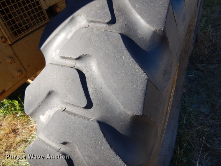 image for item JT9490 1981 Caterpillar 120G  motor grader