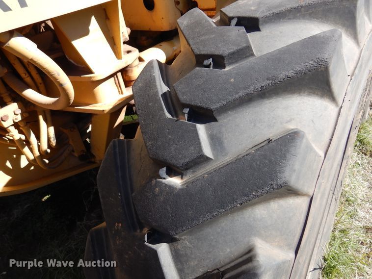 image for item JT9490 1981 Caterpillar 120G  motor grader