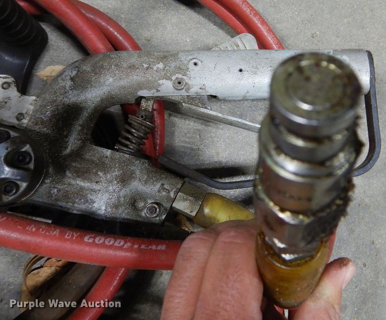 image for item KA9541 (2) hydraulic chainsaws