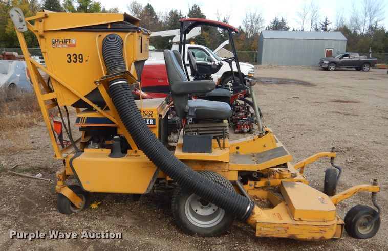 image for item KA9542 Hustler 3200  lawn mower