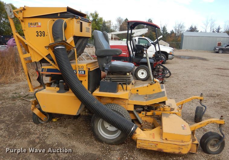 image for item KA9542 Hustler 3200  lawn mower