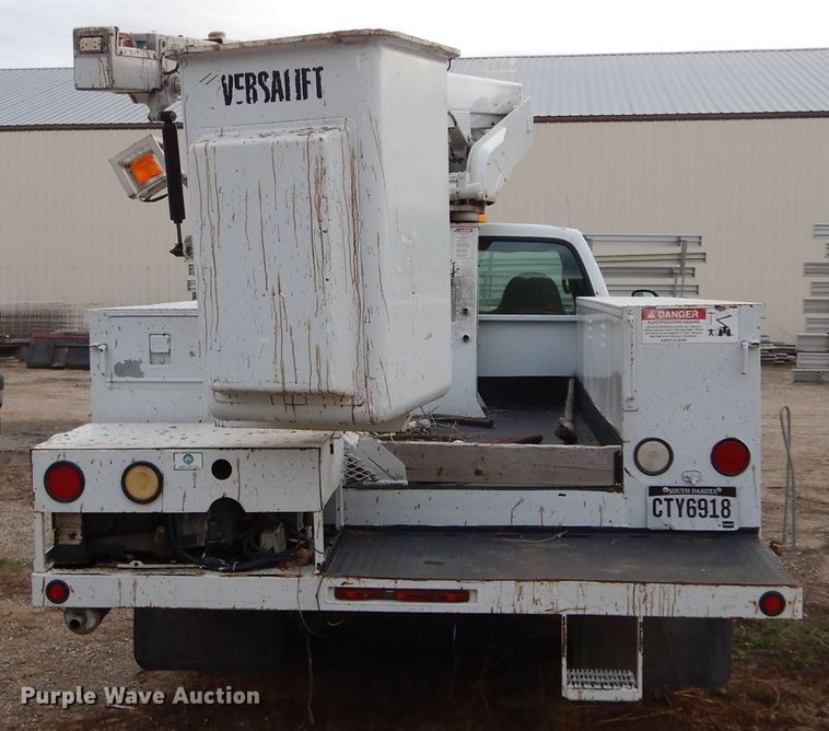 image for item KA9547 1999 Ford F450 Super Duty  bucket truck