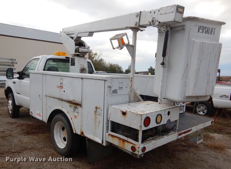 image for item KA9547 1999 Ford F450 Super Duty  bucket truck