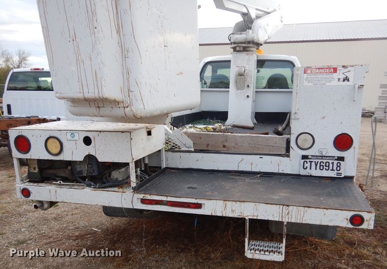 image for item KA9547 1999 Ford F450 Super Duty  bucket truck