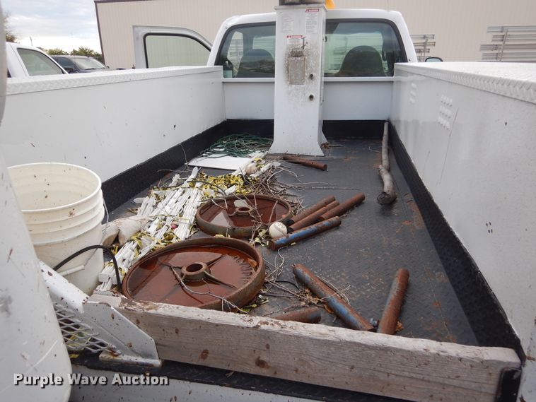 image for item KA9547 1999 Ford F450 Super Duty  bucket truck