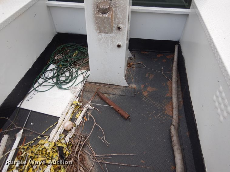 image for item KA9547 1999 Ford F450 Super Duty  bucket truck