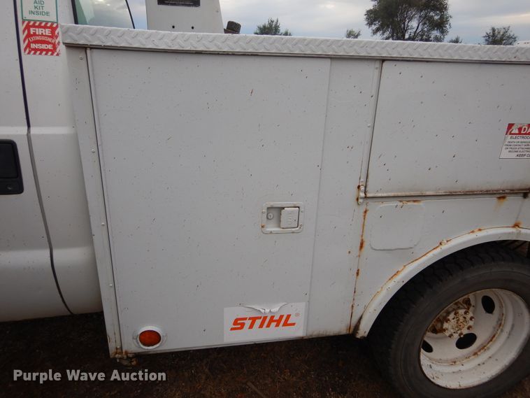 image for item KA9547 1999 Ford F450 Super Duty  bucket truck