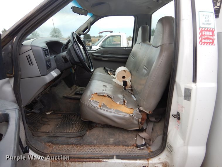 image for item KA9547 1999 Ford F450 Super Duty  bucket truck