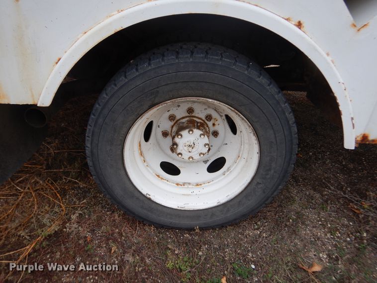 image for item KA9547 1999 Ford F450 Super Duty  bucket truck