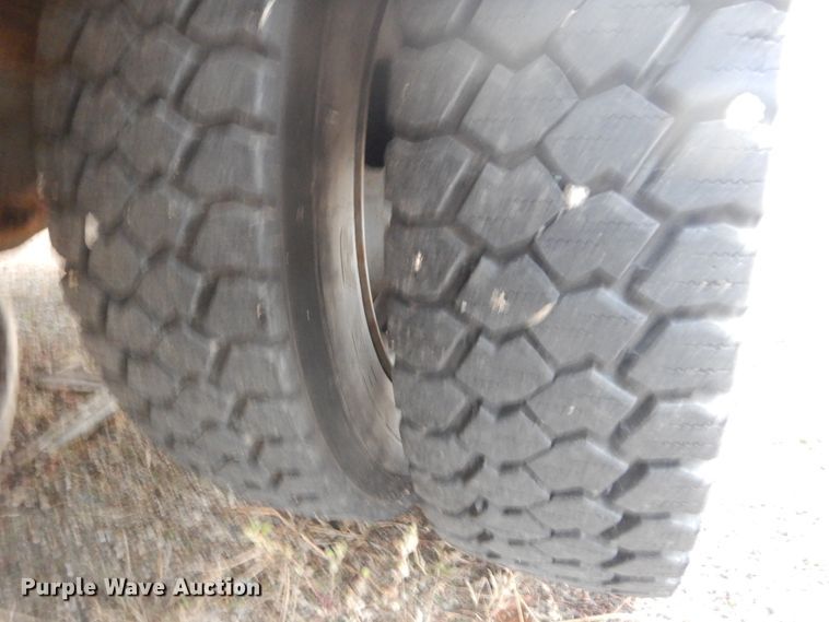 image for item KA9547 1999 Ford F450 Super Duty  bucket truck