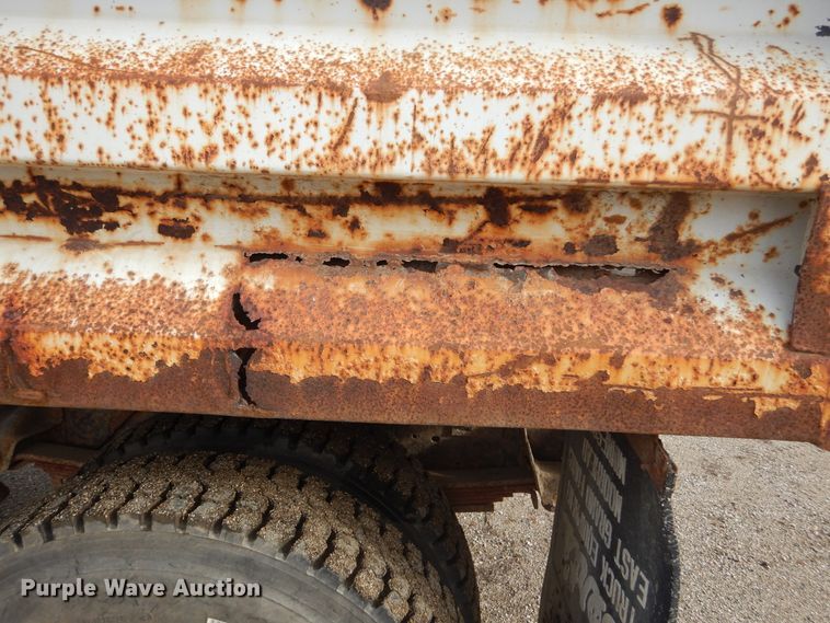 image for item KA9548 2000 GMC C7500  dump truck