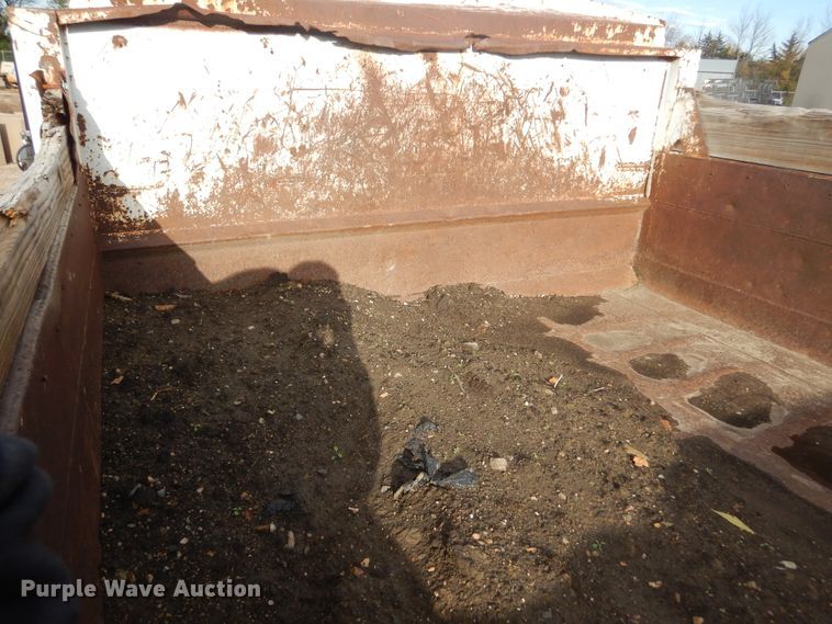 image for item KA9548 2000 GMC C7500  dump truck