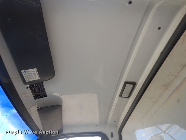 image for item KA9548 2000 GMC C7500  dump truck