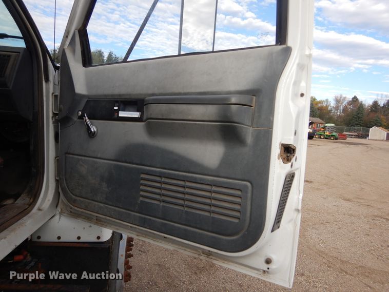 image for item KA9548 2000 GMC C7500  dump truck