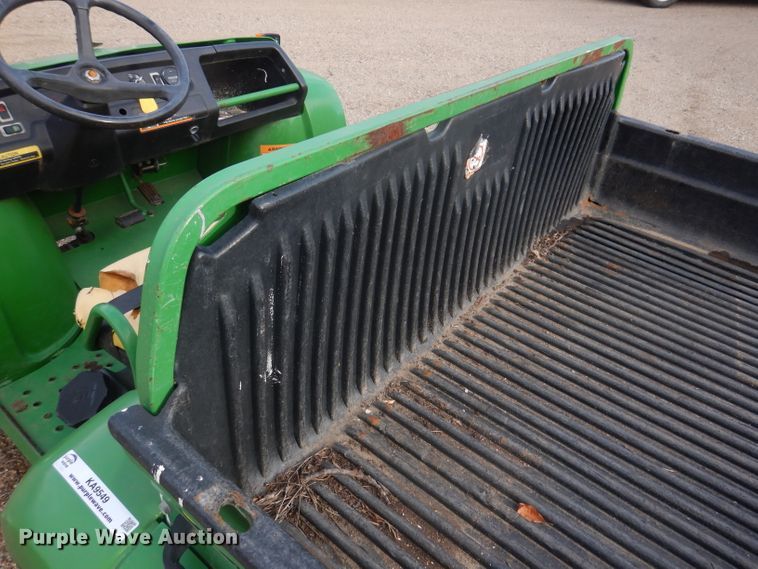 image for item KA9549 1998 John Deere Gator 6X4  utility vehicle