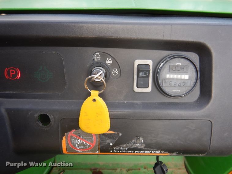 image for item KA9549 1998 John Deere Gator 6X4  utility vehicle