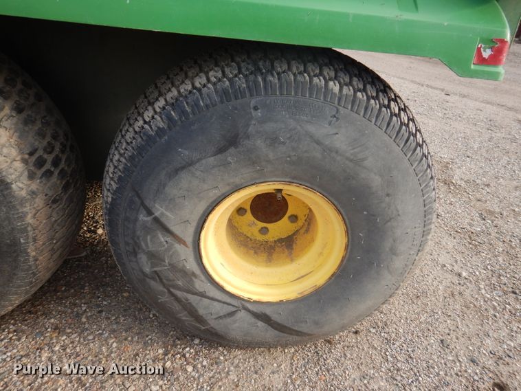 image for item KA9549 1998 John Deere Gator 6X4  utility vehicle