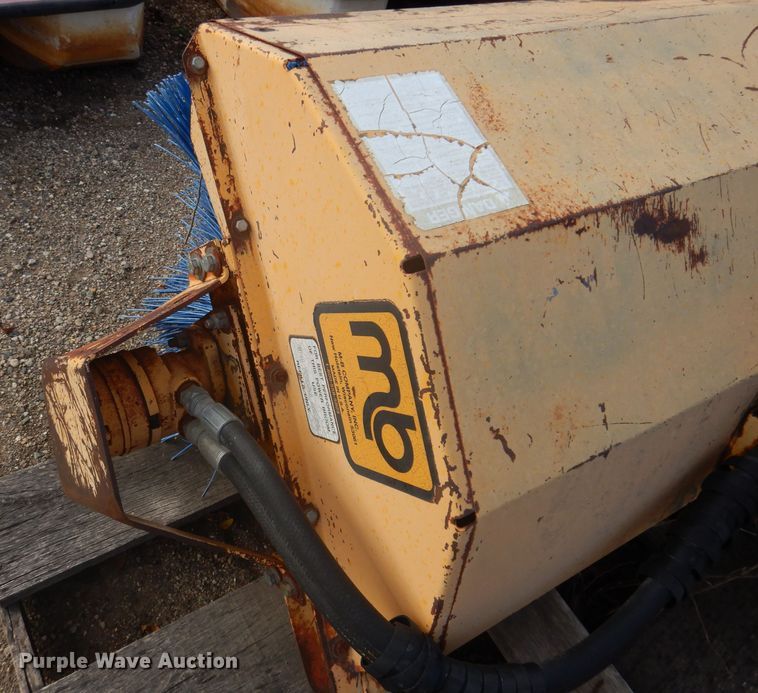 image for item KA9552 M-B HT  broom