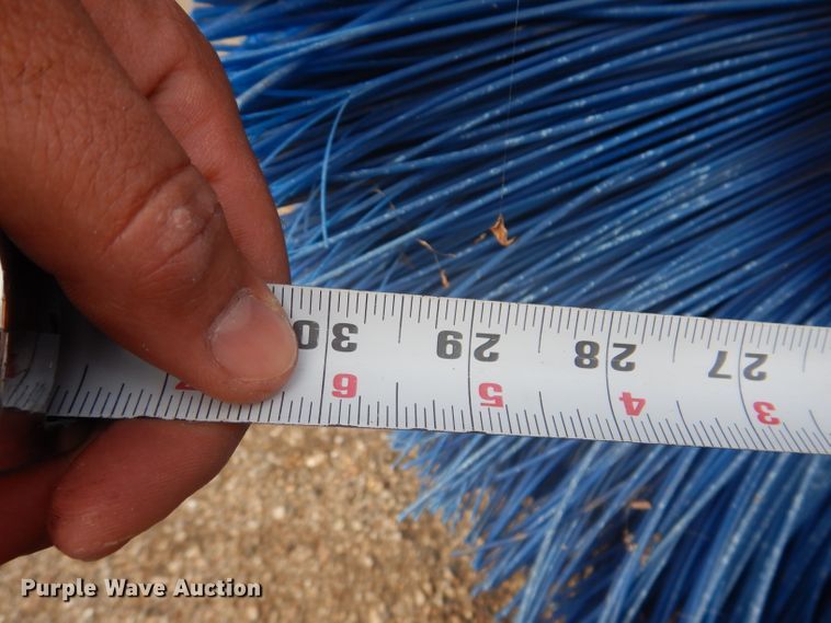 image for item KA9552 M-B HT  broom