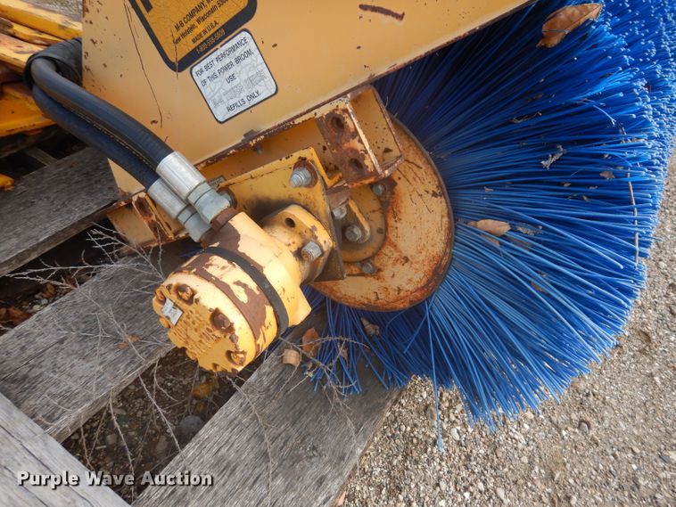 image for item KA9552 M-B HT  broom