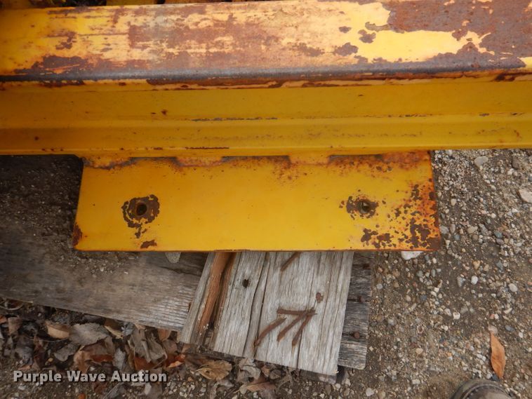 image for item KA9552 M-B HT  broom