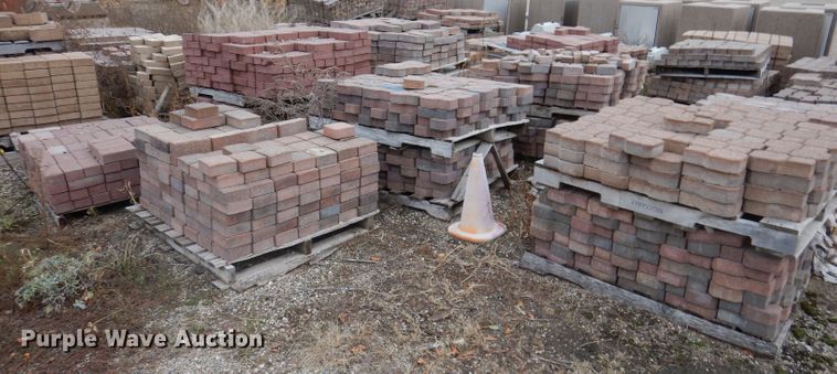 image for item KA9555 Approximately 46 pallets of landscape materials