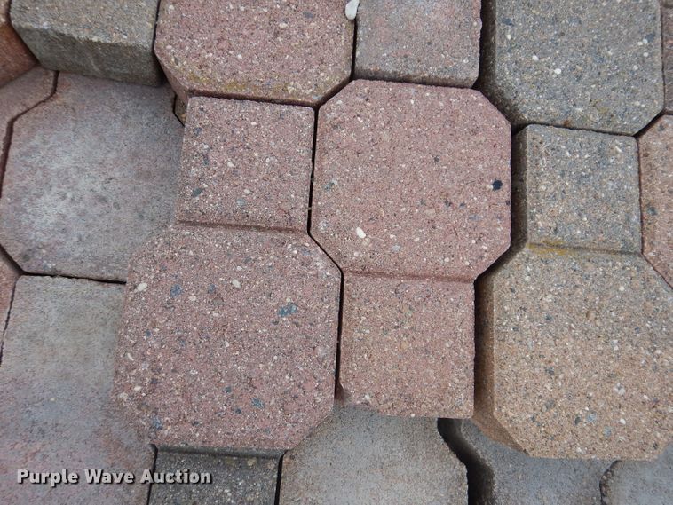 image for item KA9555 Approximately 46 pallets of landscape materials