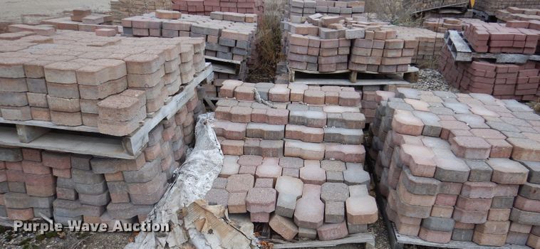 image for item KA9555 Approximately 46 pallets of landscape materials