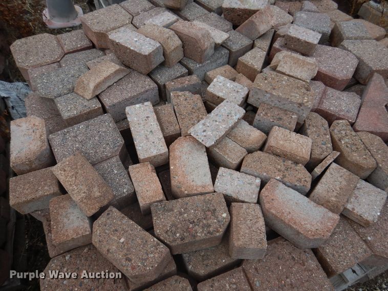 image for item KA9555 Approximately 46 pallets of landscape materials