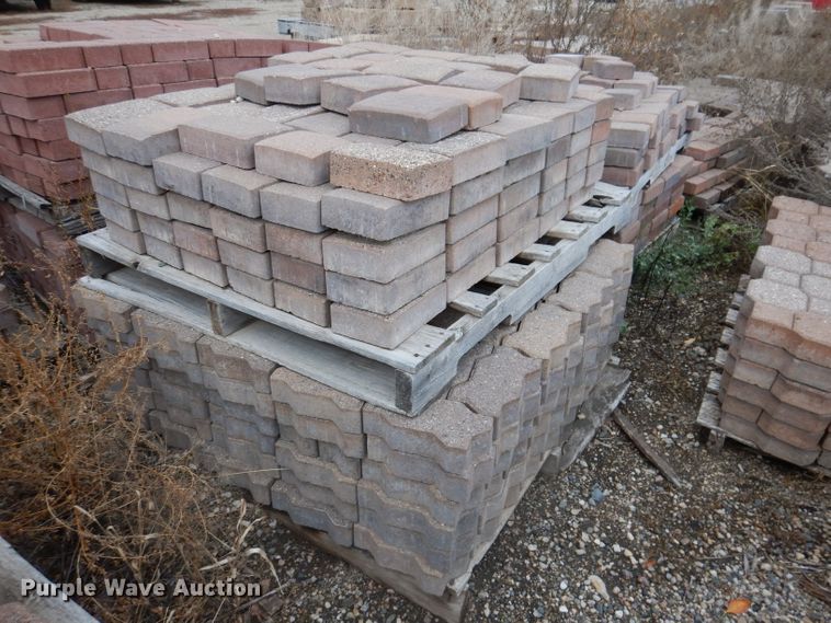 image for item KA9555 Approximately 46 pallets of landscape materials