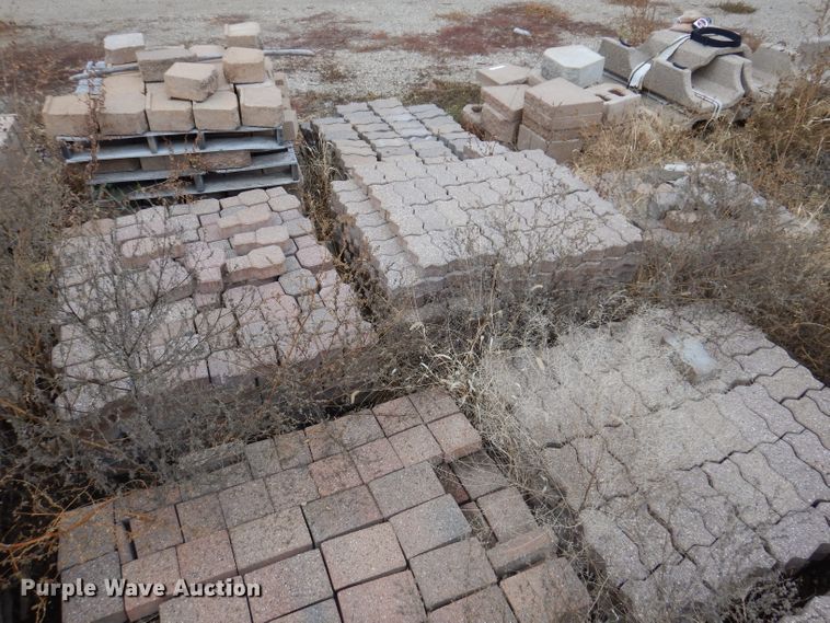 image for item KA9555 Approximately 46 pallets of landscape materials