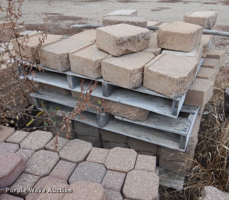 image for item KA9555 Approximately 46 pallets of landscape materials