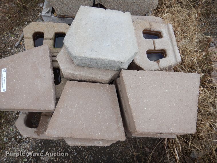 image for item KA9555 Approximately 46 pallets of landscape materials