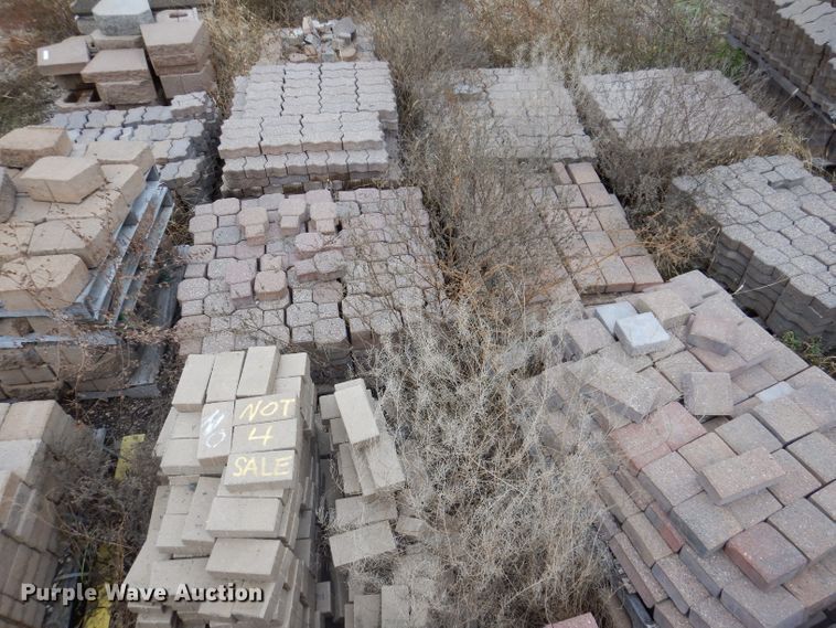 image for item KA9555 Approximately 46 pallets of landscape materials