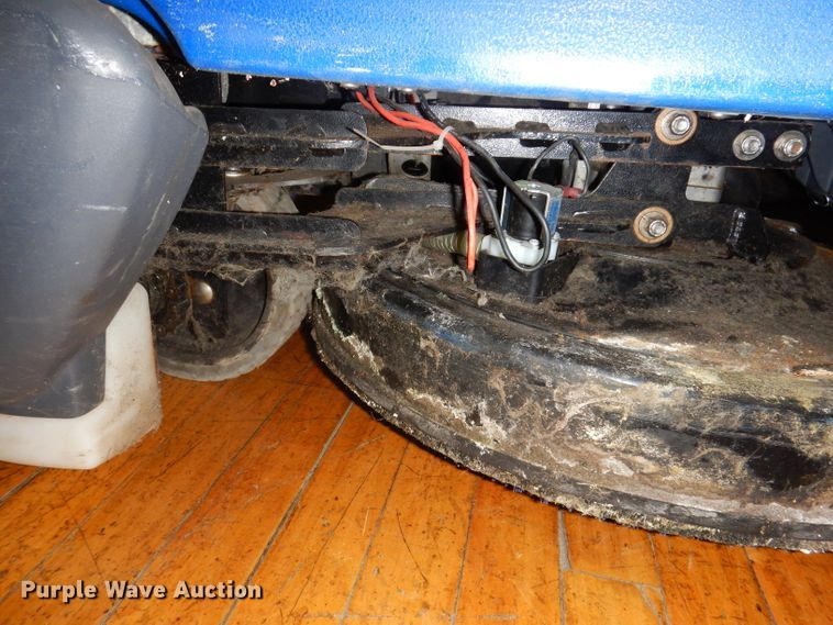 image for item KA9556 Windsor Chariot iScrub 20  floor scrubber