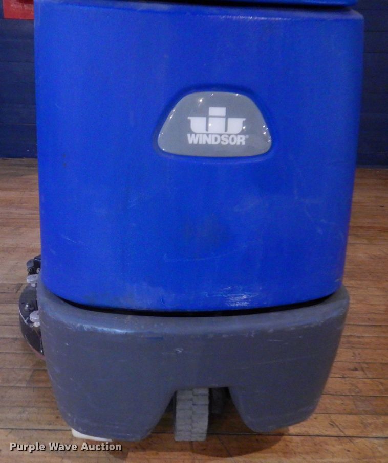 image for item KA9556 Windsor Chariot iScrub 20  floor scrubber