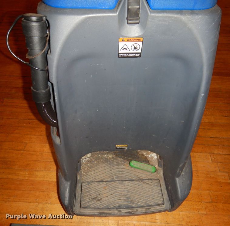 image for item KA9556 Windsor Chariot iScrub 20  floor scrubber