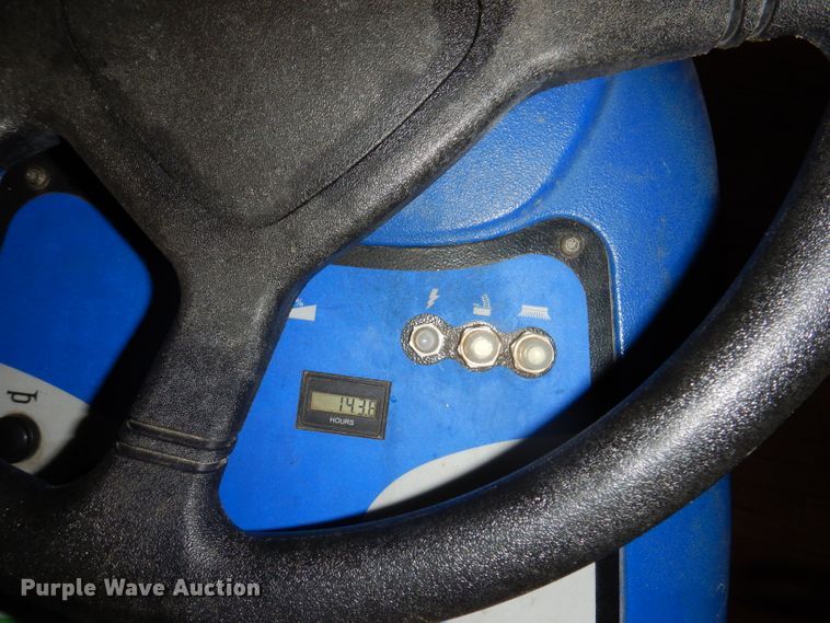 image for item KA9556 Windsor Chariot iScrub 20  floor scrubber