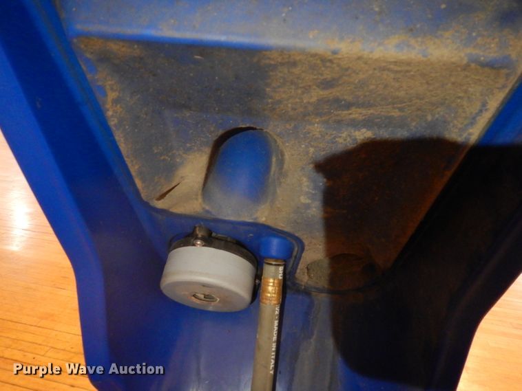 image for item KA9556 Windsor Chariot iScrub 20  floor scrubber