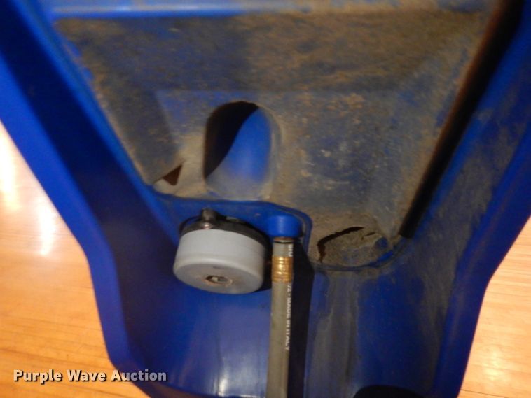 image for item KA9556 Windsor Chariot iScrub 20  floor scrubber