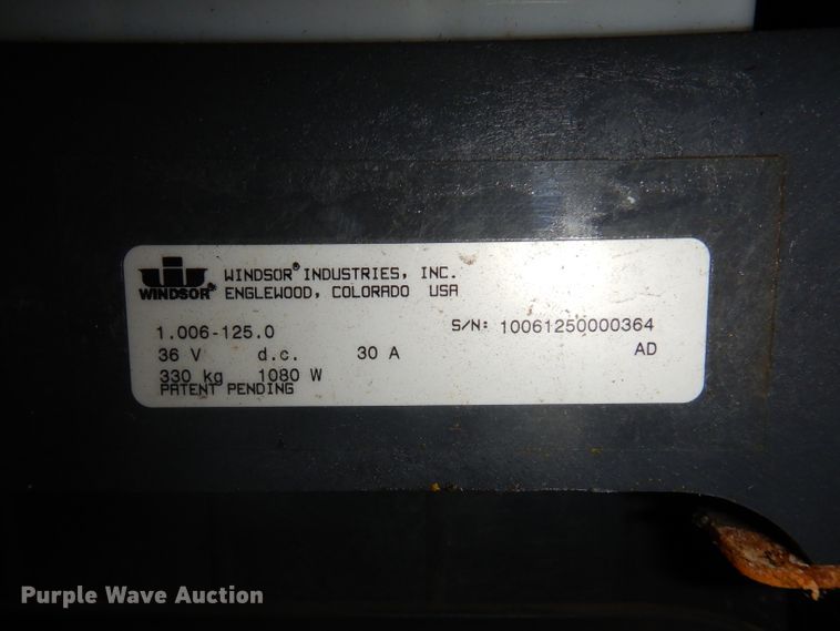 image for item KA9556 Windsor Chariot iScrub 20  floor scrubber