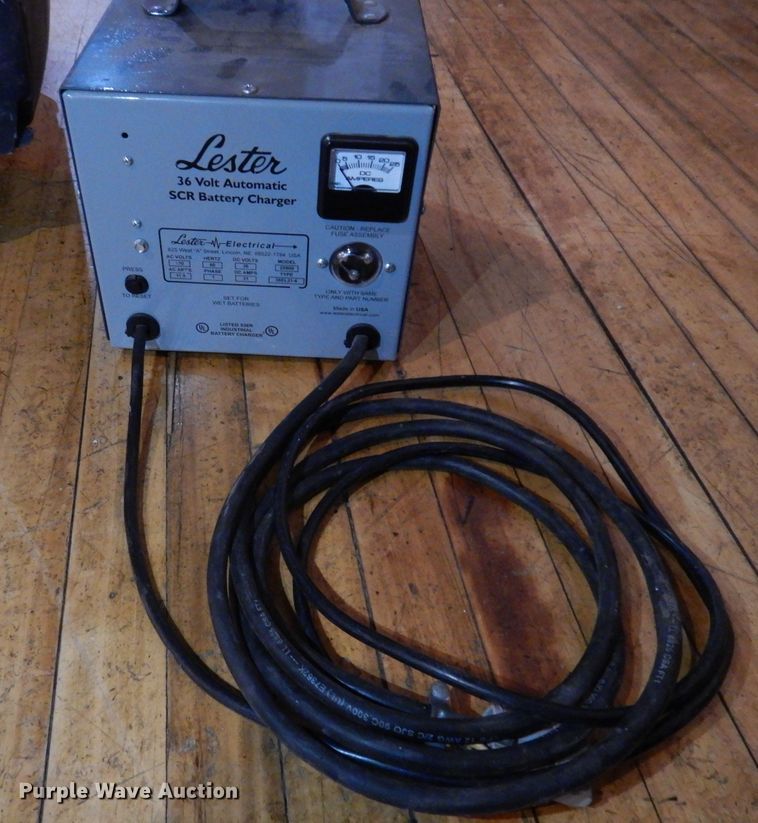 image for item KA9556 Windsor Chariot iScrub 20  floor scrubber