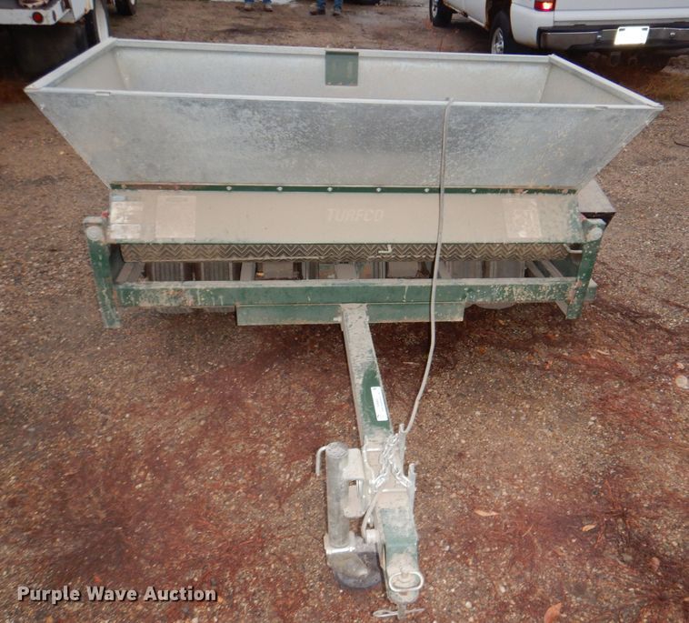 image for item KA9557 Turfco Mete-R Matic III F12D  top dresser spreader